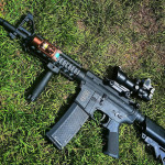 Призматичен прицел Discovery ACOG 4x32 с бързомерец RMR Red Dot