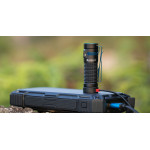 Olight Baton 4 - 1300lm. Fighter Pilot Premium Edition